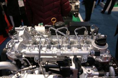 裝配玉柴國六發(fā)動機(jī)，東風(fēng)御風(fēng)V9客貨兩用車全方位解析